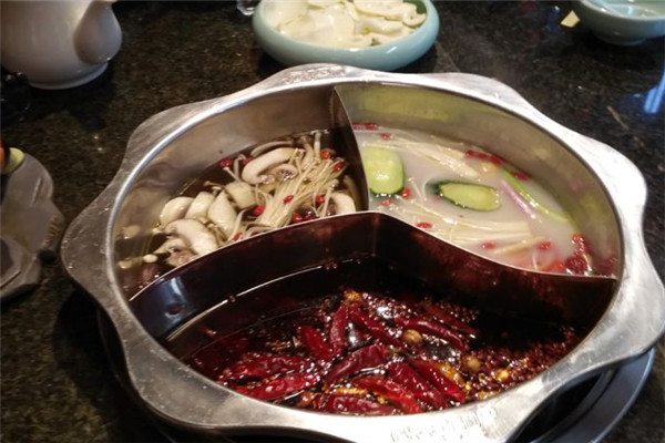 麻辣潮新派火锅川菜